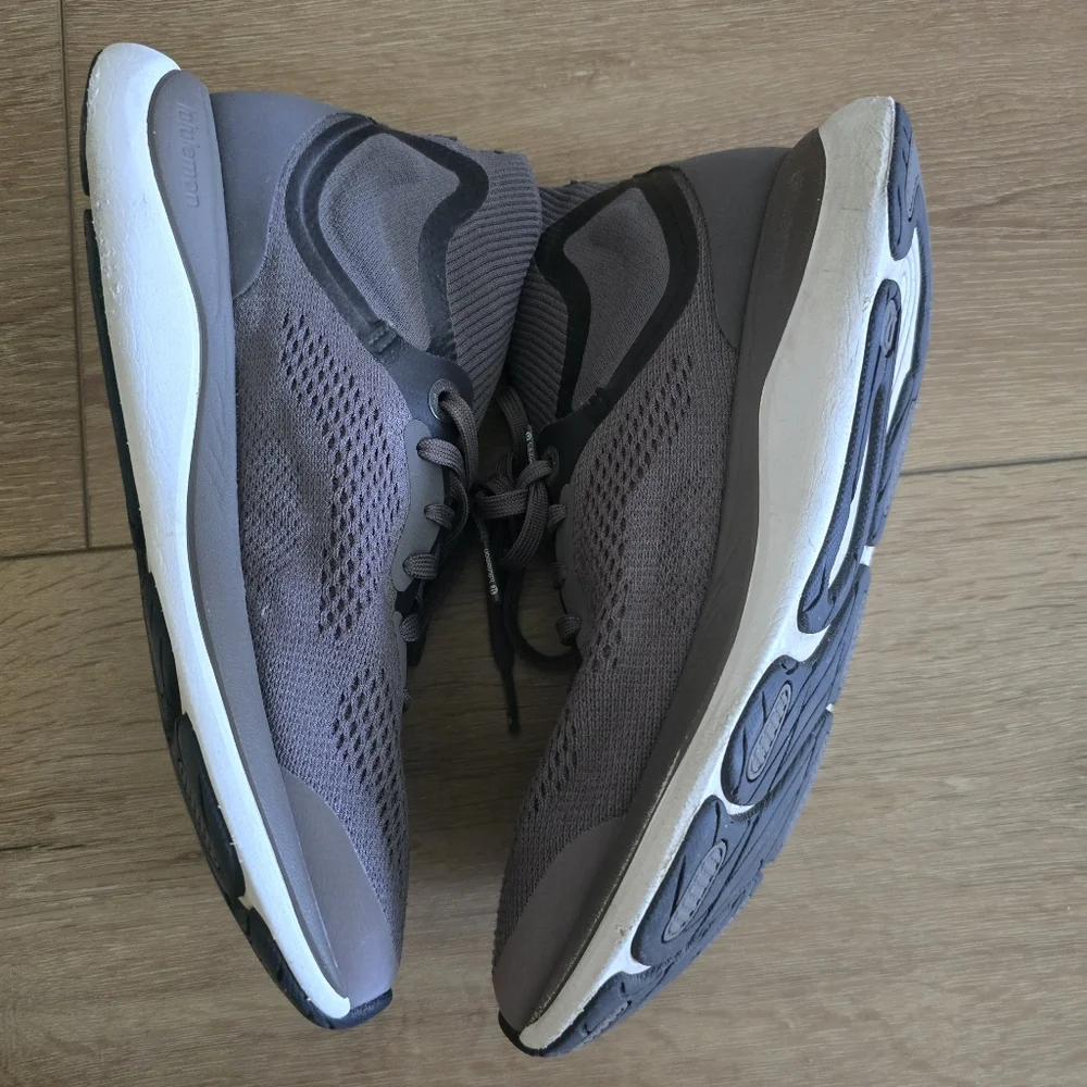 Lululemon Chargefeel Mid Workout Shoes - Picture 7 of 10